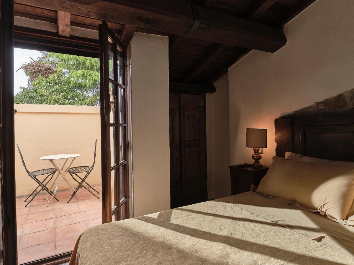 Agriturismo Castello Santa Margherita Cori 外观 照片