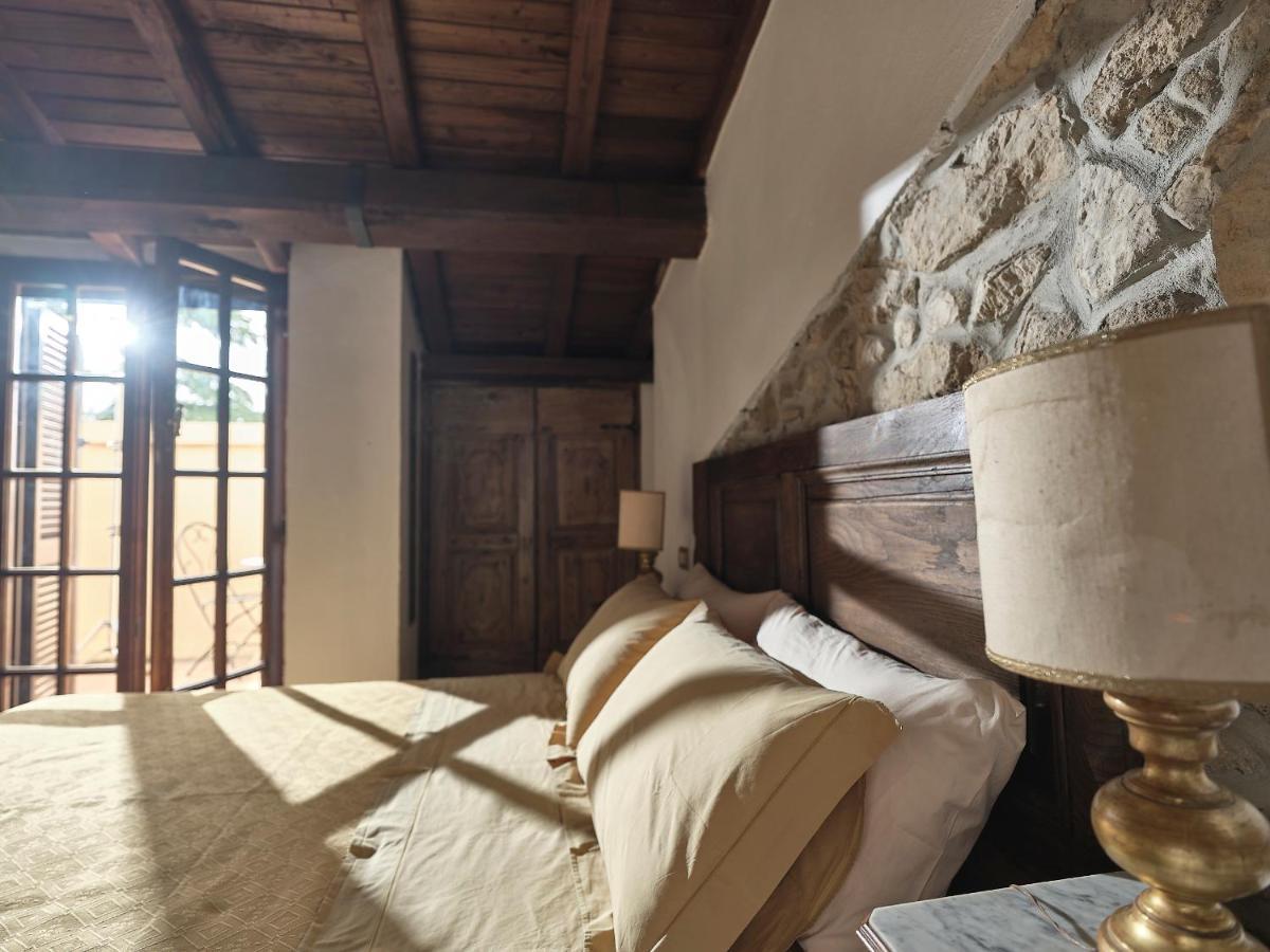 Agriturismo Castello Santa Margherita Cori 外观 照片
