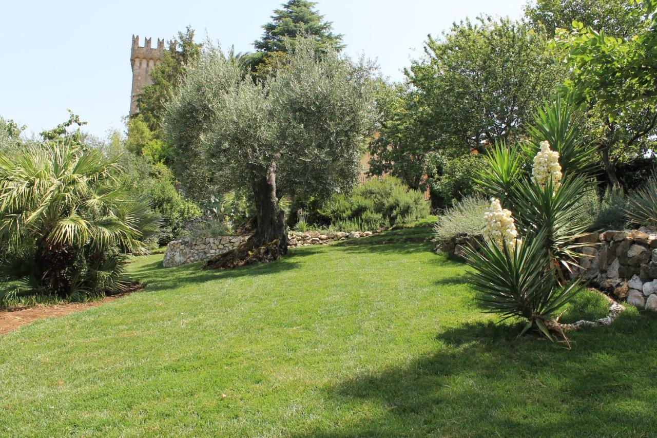 Agriturismo Castello Santa Margherita Cori 外观 照片